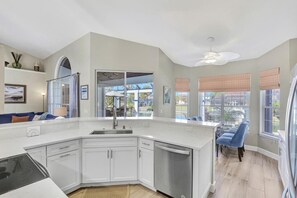 單棟房屋, 多張床 (Lovely Pet-friendly waterfront home w) | 內部