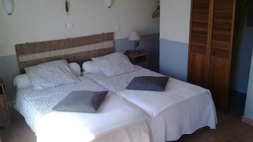 Kamar Klasik | 1 kamar tidur, meja kerja, ruang kerja ramah laptop, dan kedap suara