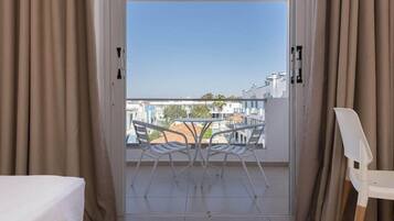 1 bedroom, in-room safe, desk, laptop workspace