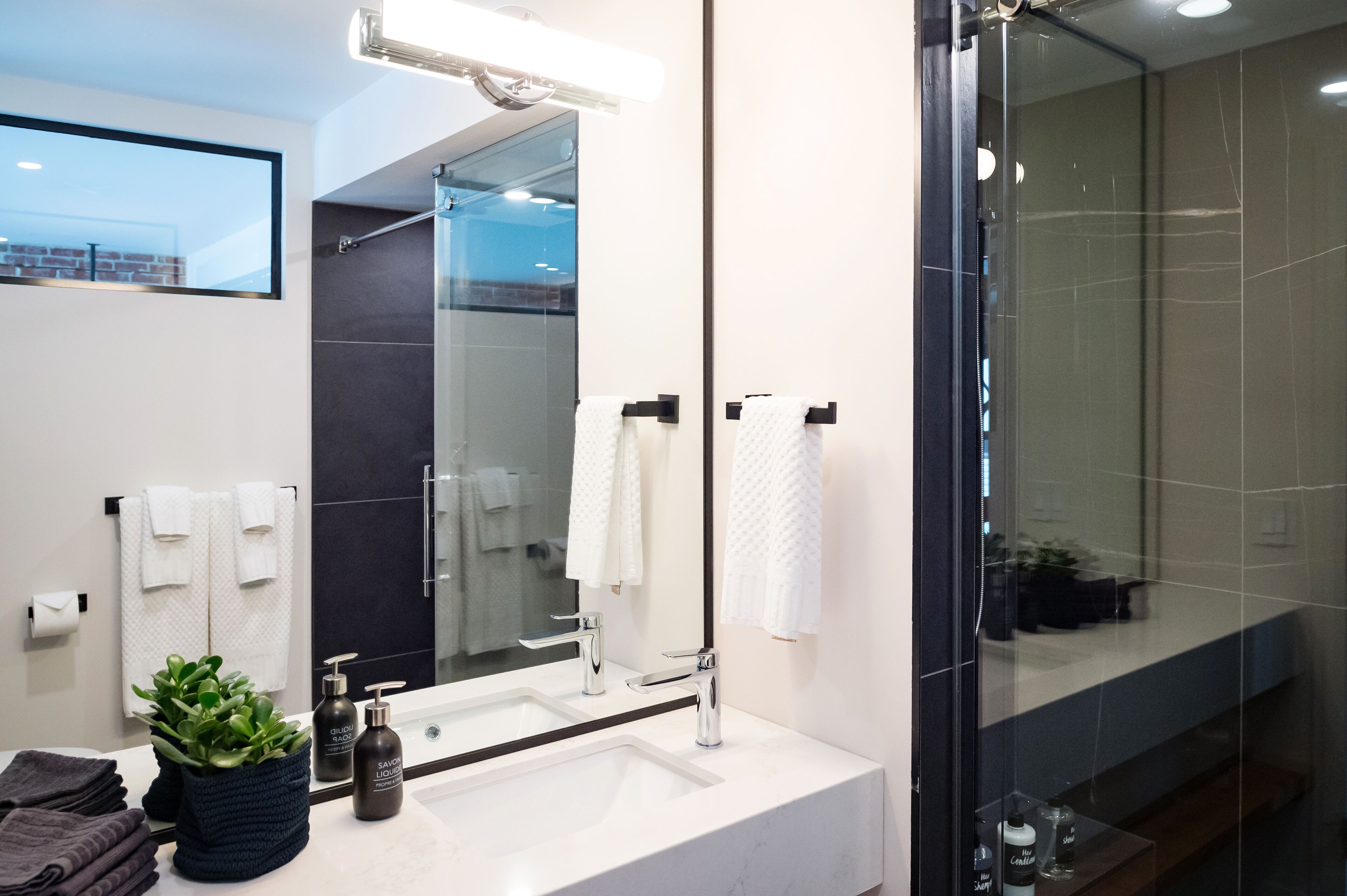 the metro suite | bathroom sink