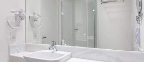 Shower, towels, soap, shampoo