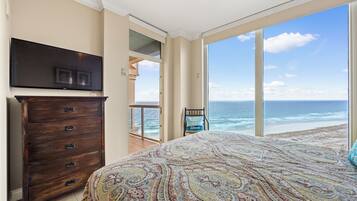 2 bedrooms, in-room safe, iron/ironing board, travel crib