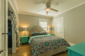 2 bedrooms, desk, iron/ironing board, free WiFi