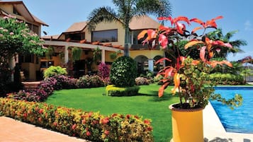 Mặt tiền nơi lưu trú