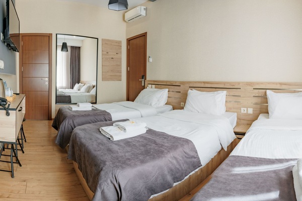 Ropa de cama de alta calidad, cubrecamas y colchones con efecto memoria