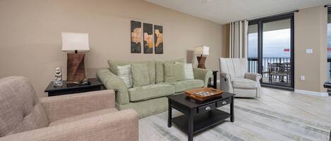 Fernseher, Stereoanlage