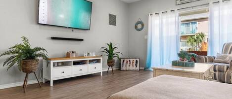 Smart-TV, Videospiele, Arbeitsbereiche