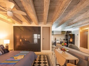 Apartment, 1 Double Bed | 1 bedroom, iron/ironing board, free WiFi, bed sheets