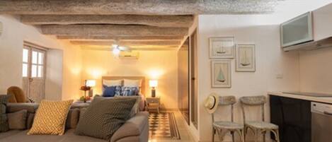 Apartment, 1 Double Bed | Living area