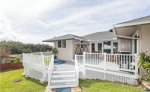 Calm Oasis in Paradise! Ocean view, Summer Special!