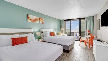 Tabla de planchar con plancha, wifi gratis y ropa de cama