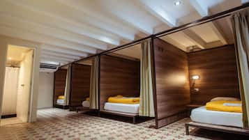 1 habitación, edredón, wifi gratis y ropa de cama