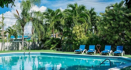 Holiday Haven Resort Honeymoon avec jacuzzi