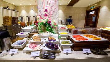 Desayuno buffet incluido todos los días