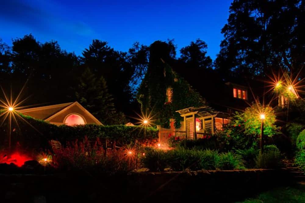 Howarth House B&B