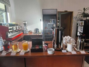 Päivittäinen itsepalveluaamiainen (25.00 NZD per henkilö)