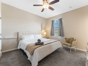2 bedrooms, desk, iron/ironing board, free WiFi
