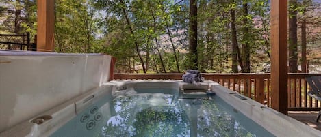 Bain à remous extérieur