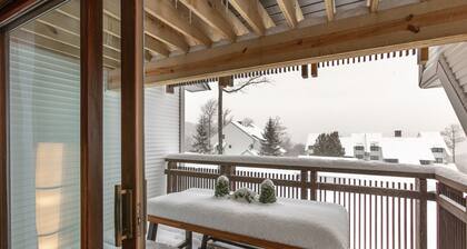 Ski On-Ski Off Päivitetty huoneisto oikealla puulämmitteellä ja king-vuode - Killington