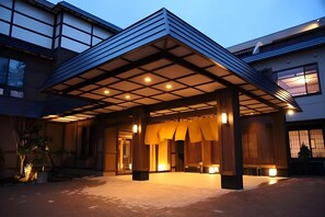 Ngoại thất