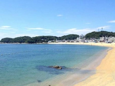 Beach. Mifunetei