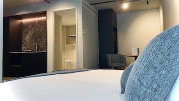 1 phòng ngủ, két bảo mật tại phòng, bàn