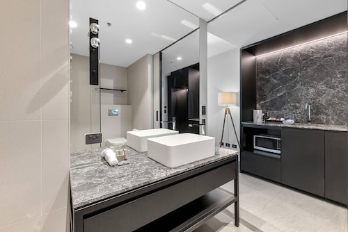 Clarion Apartments South Melbourne