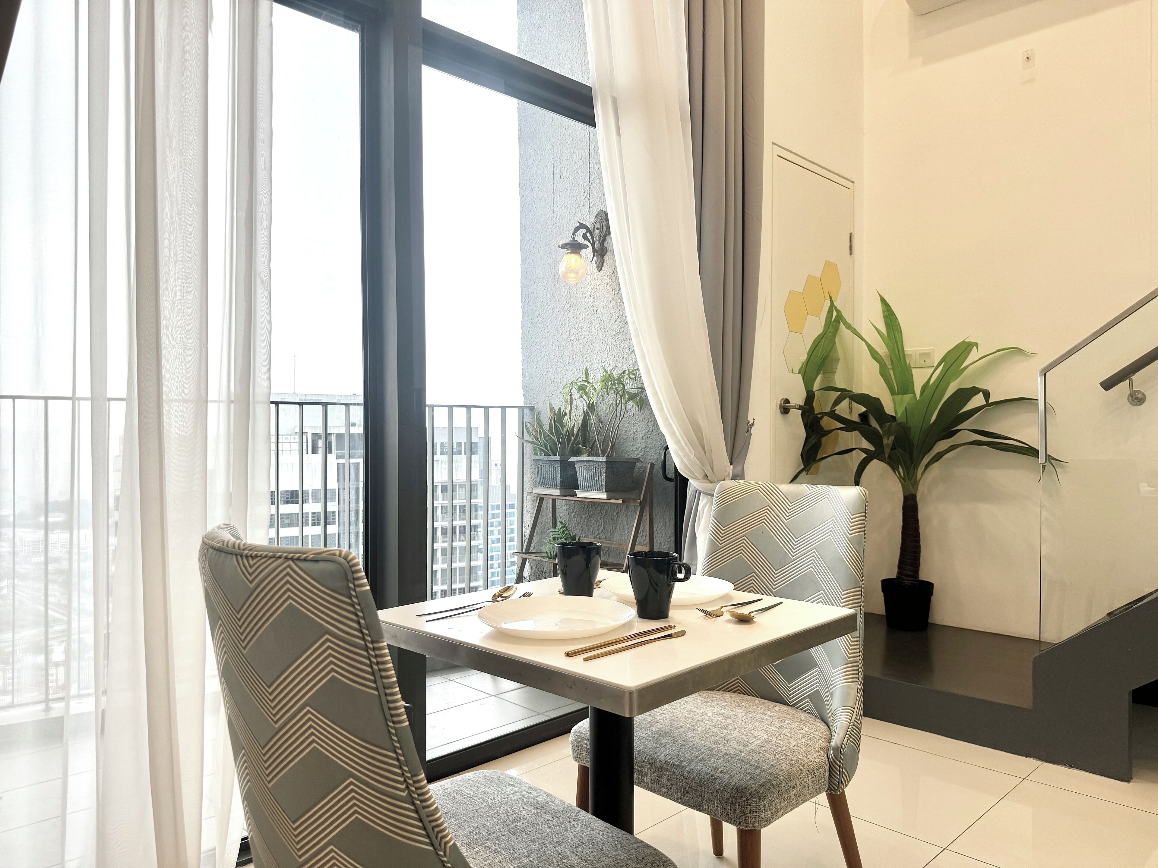 Superior Duplex | Dining room