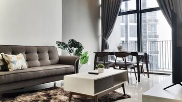 42-inch Smart TV with cable channels, TV, Netflix