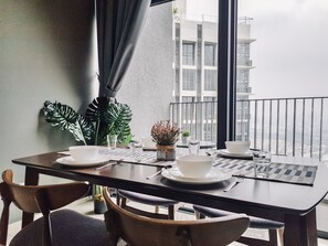 In-room dining - Ekocheras Suite (Kuala Lumpur)