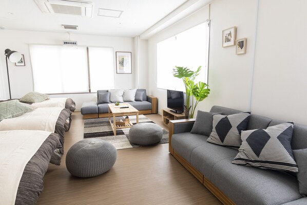 Apartment, 2F | 1 bedroom, desk, free WiFi