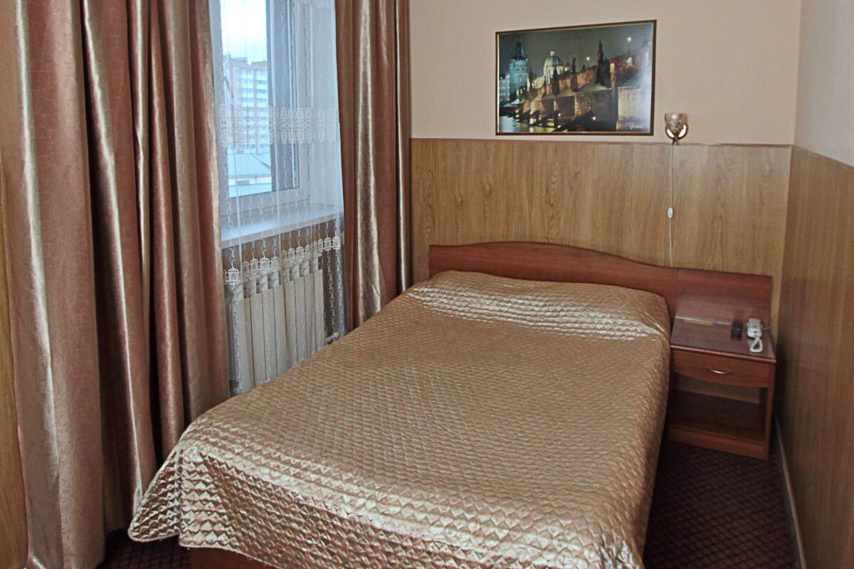Standard Double Room | 1 bedroom, in-room safe, individually decorated, individually furnished