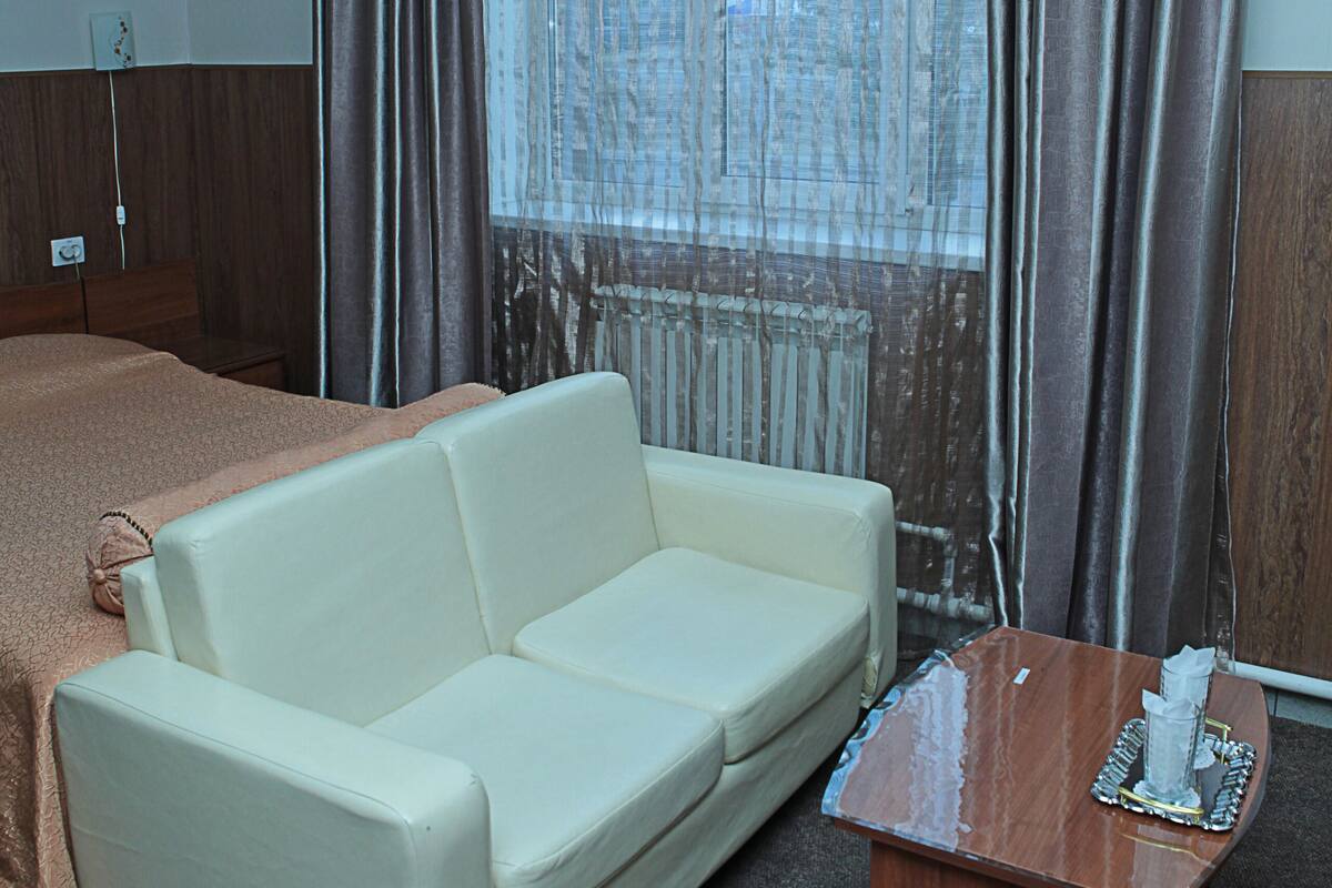 Comfort Double Room | 1 bedroom, in-room safe, individually decorated, individually furnished