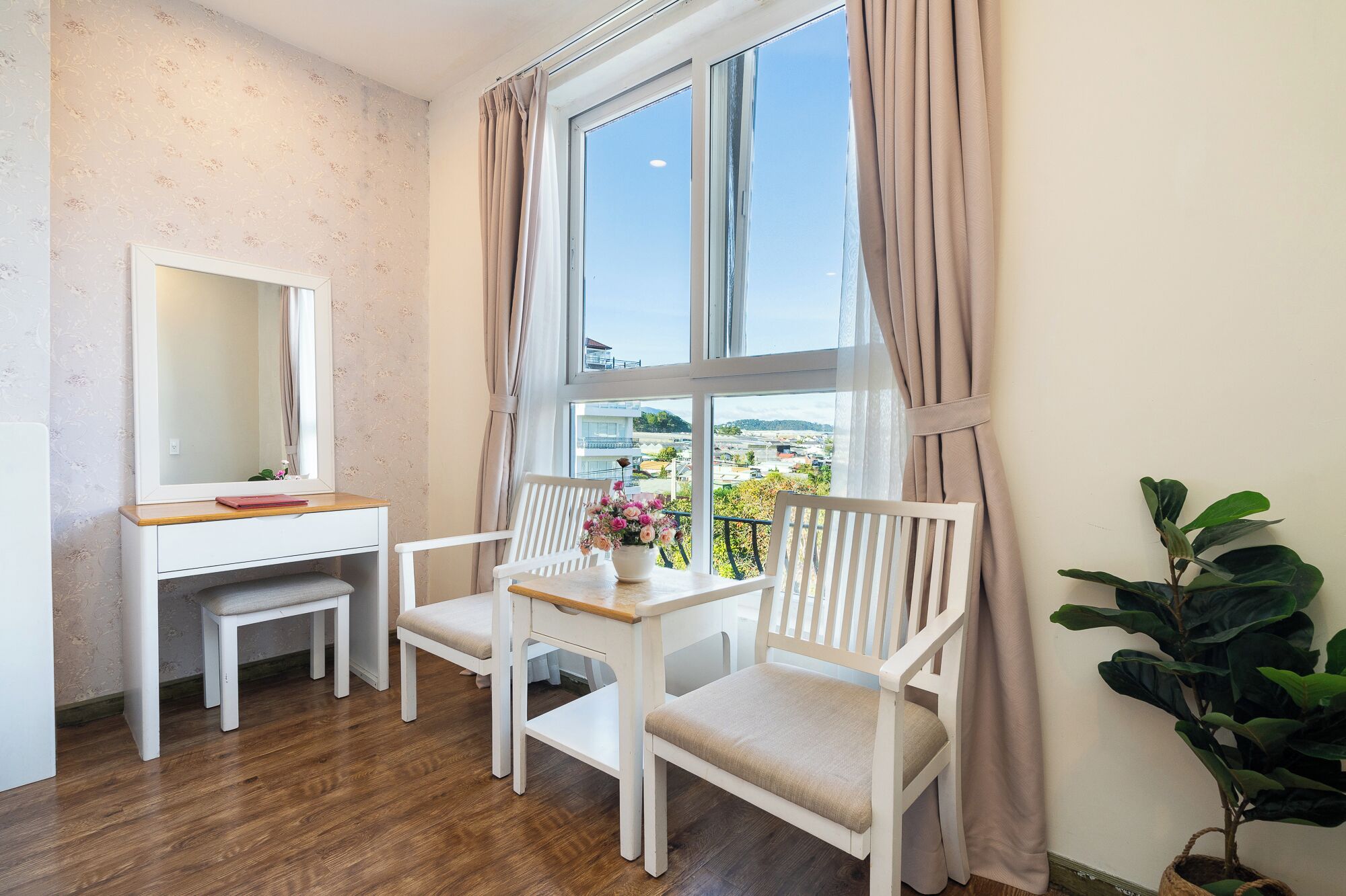 Superior Double Room | City view