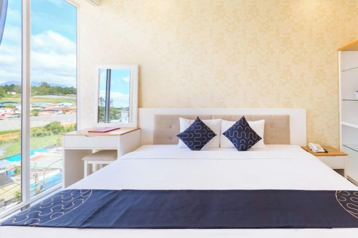 Minibar, Schreibtisch, schallisolierte Zimmer, kostenloses WLAN
