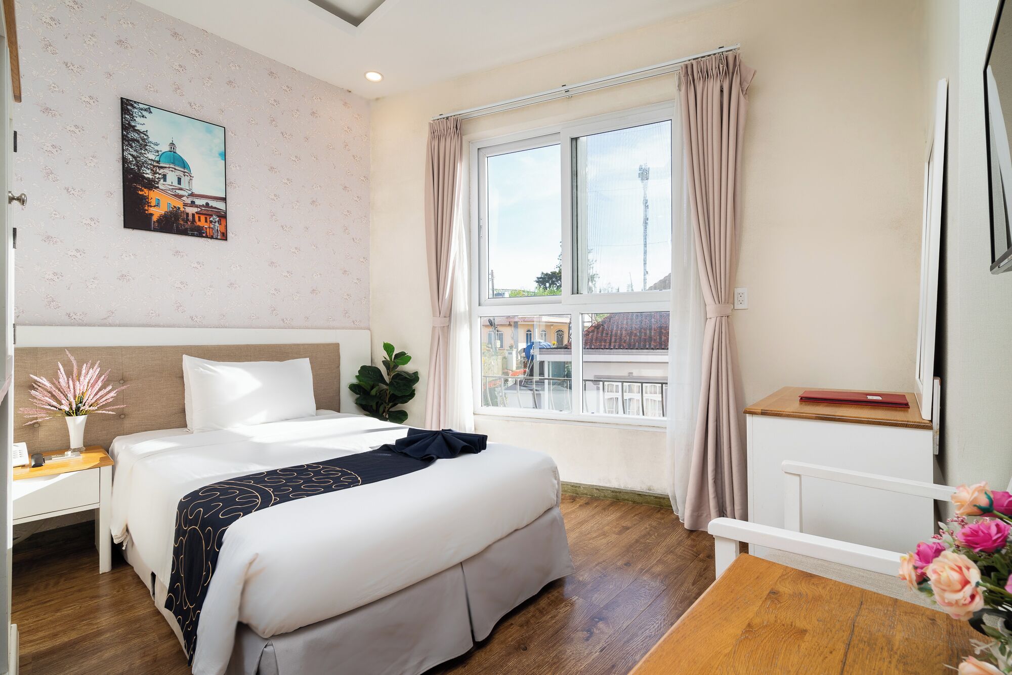 Chambre Simple Deluxe | Minibar, bureau, Wi-Fi gratuit, draps fournis