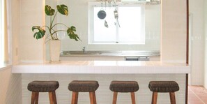 Vila luxo (Private Vacation Home) | Opções para refeição no quarto