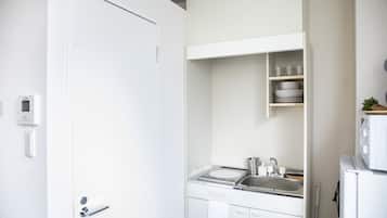 River West Suite 6 | Private kitchen