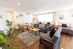 River West Suite 6 | Living area - River Villas Hiroshima (Hiroshima)