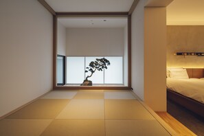Down duvets, in-room safe, free WiFi, bed sheets - nol kyoto sanjo (Kyoto)