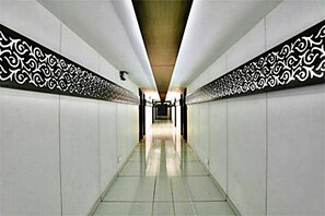 Interior - Hotel Amber (Vadodara)