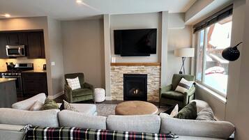 TV connectée, cheminée