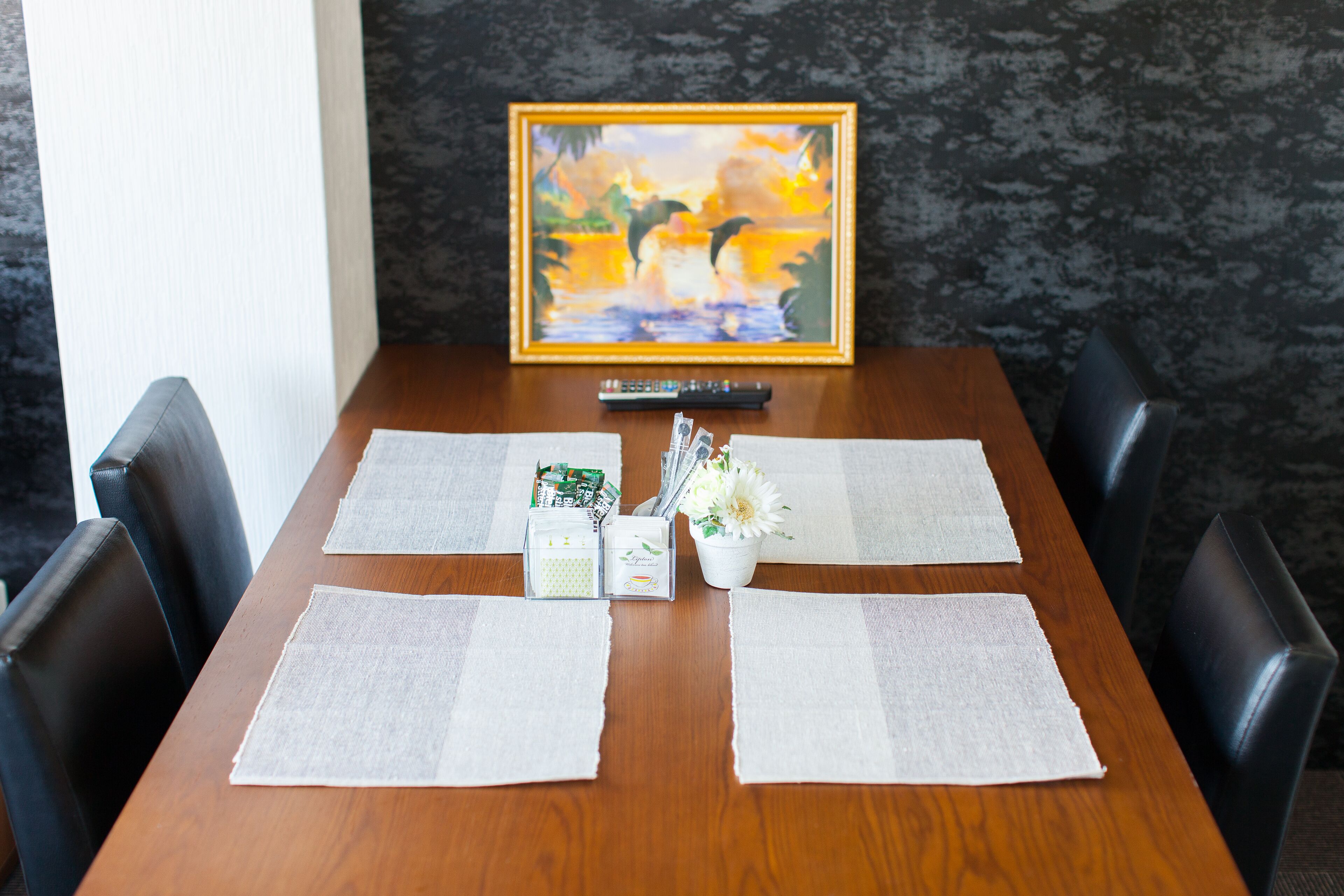 坂本睦美『apartment』 Sakamoto Building 6F, Osaka: Hotel Reviews, Rooms & Prices