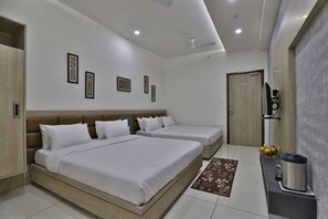 尊荣客房 | 客房内保险箱、特色装修、免费 WiFi