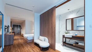 Unclassified image, 2 of 100, button - QUU HOTEL Chiang Mai (Chiang Mai)