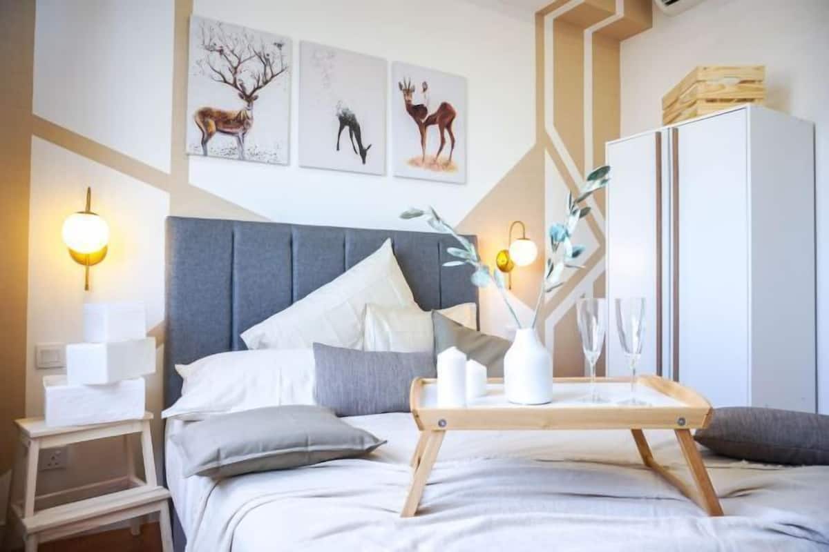 1 habitación, decoración personalizada y muebles diferentes