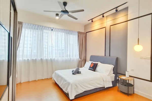 1 habitación, decoración personalizada y muebles diferentes