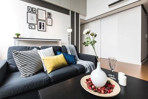 Apartment, 2 Bedrooms, Non Smoking, 2 Bathrooms | Living area | 43-inch LED TV with digital channels, TV, streaming services