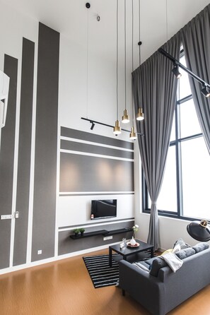 Living area - The Hub SS2 by manatidur (Petaling Jaya)