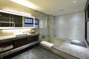 Elite Double Room | Bathroom